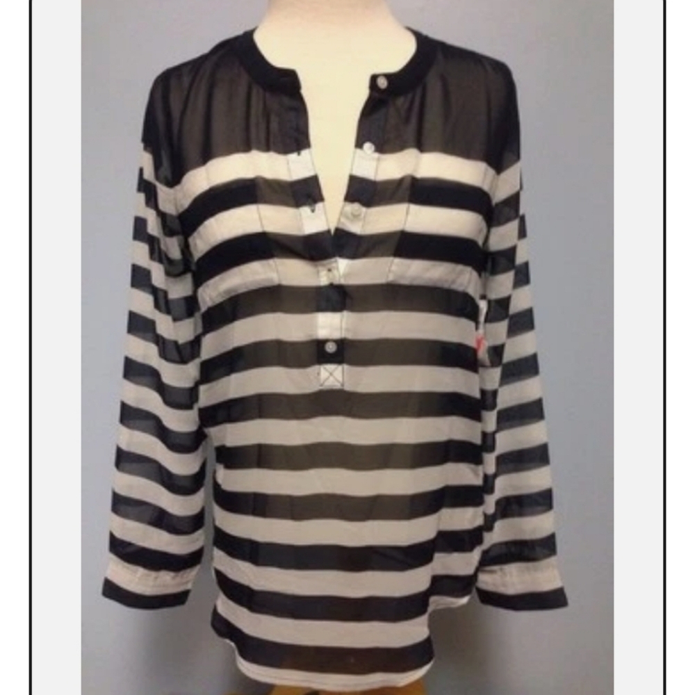 ** Old Navy Black and White Striped Blouse